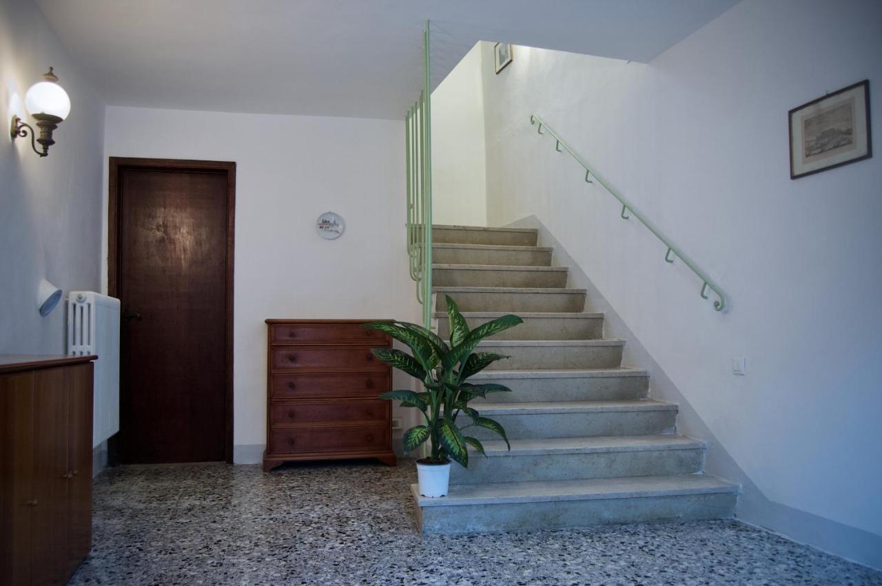 Casa Di Canfreo Lari Exterior foto