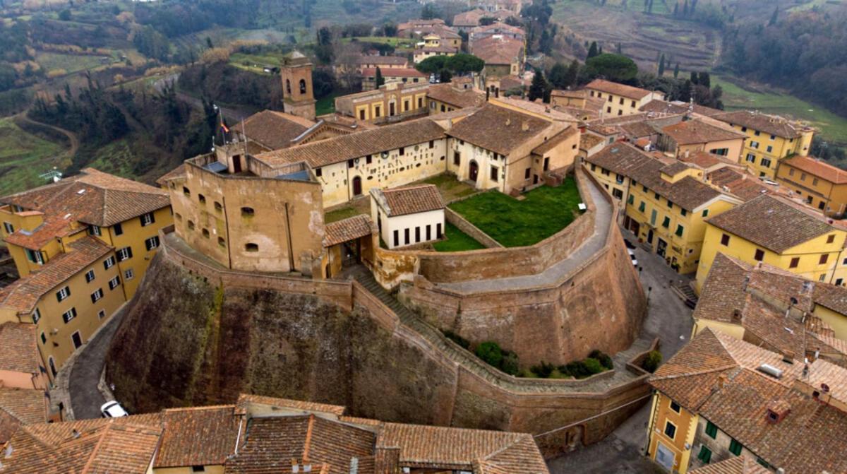 Casa Di Canfreo Lari Exterior foto